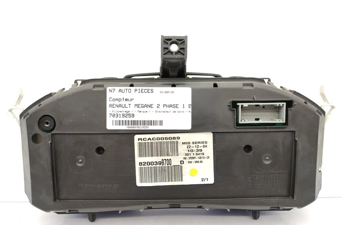 Compteur RENAULT MEGANE 2 PHASE 1 BREAK occasion — photo 3