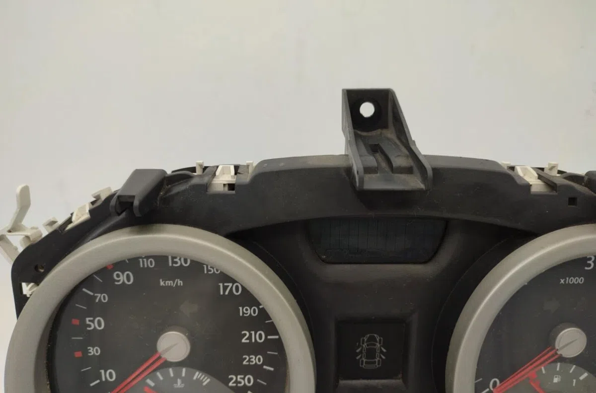 Compteur RENAULT MEGANE 2 PHASE 1 BREAK occasion — photo 4