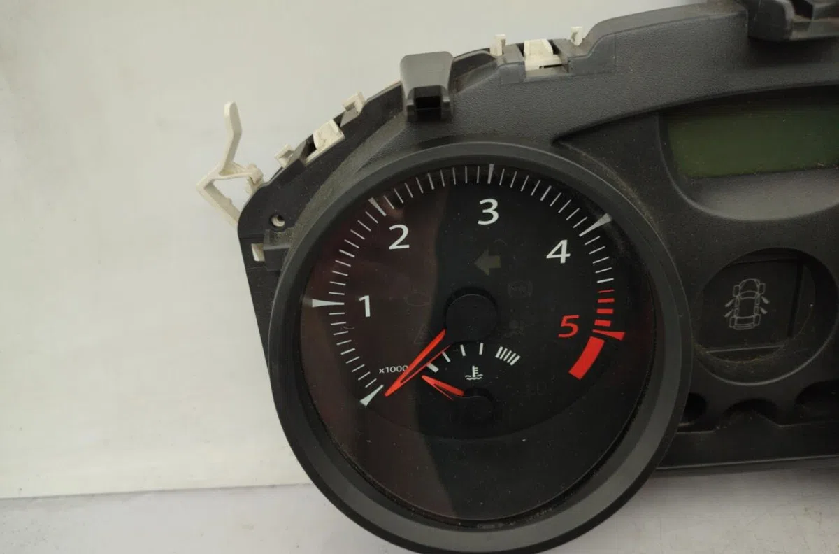 Compteur RENAULT MEGANE 2 PHASE 2 BREAK occasion — photo 2