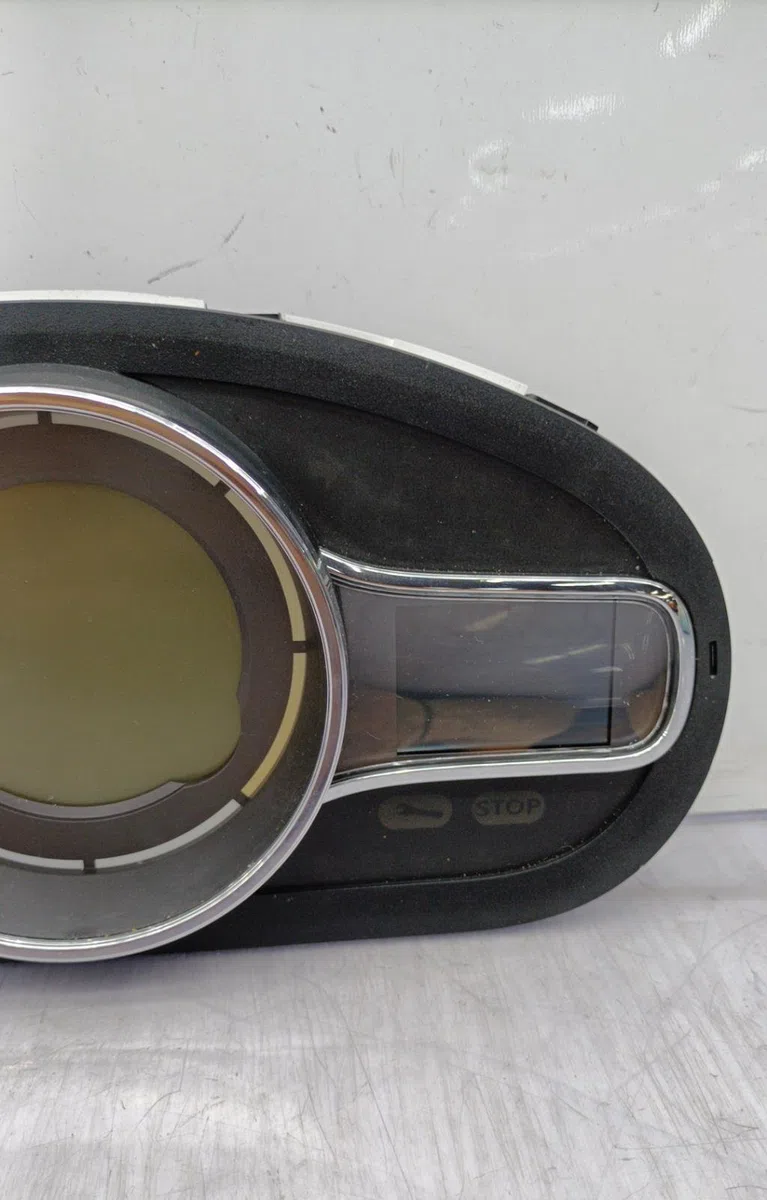 Compteur RENAULT MEGANE 3 PHASE 2 occasion — photo 2