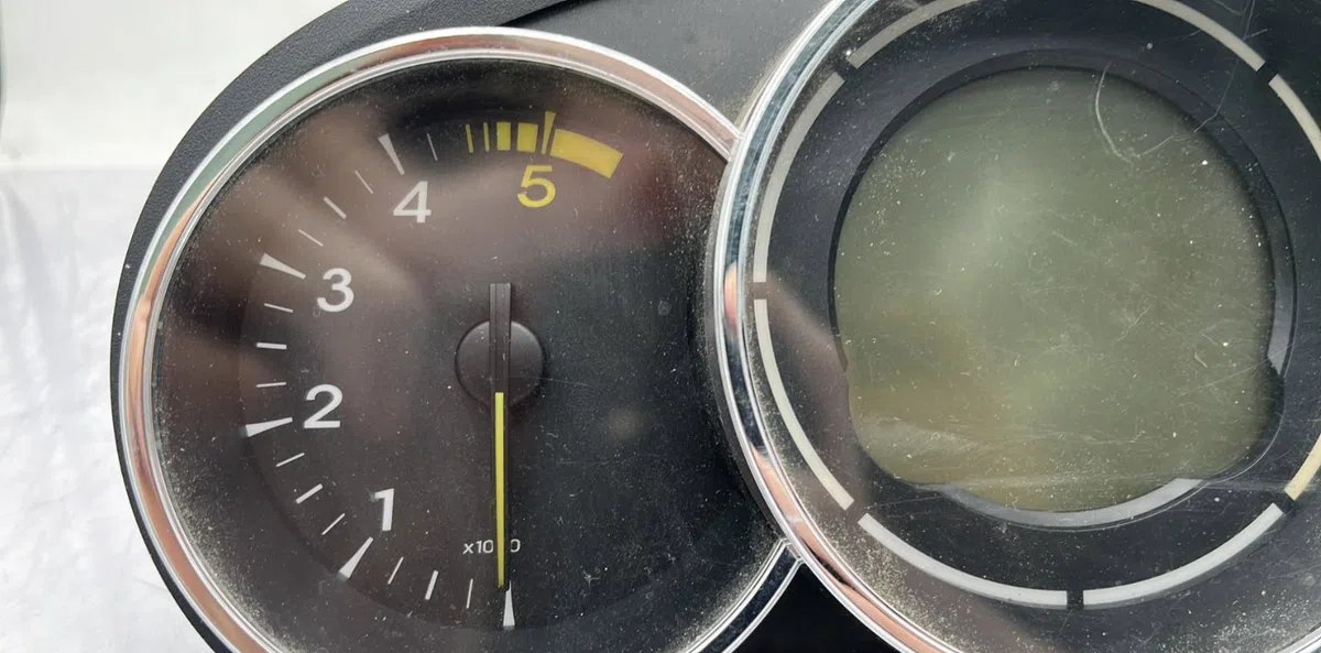 Compteur RENAULT MEGANE 3 PHASE 3 BREAK occasion — photo 2
