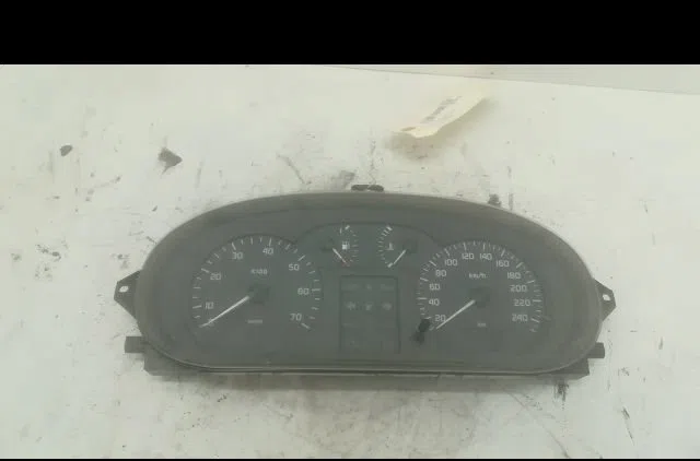 Compteur Renault MEGANE I (BA0-1_) 1.6 16v (ba04, ba0b, ba11, ba1j, ba16, ba19, ba1k, ba1v,... (1999-2002) occasion — photo 4