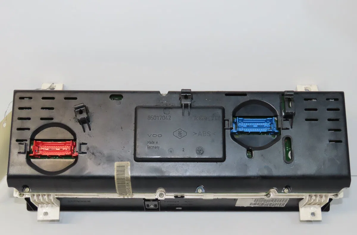 Compteur Renault SAFRANE II (B54_) 2.2 dt (b54g) (1996-2000) 5 portes occasion — photo 2