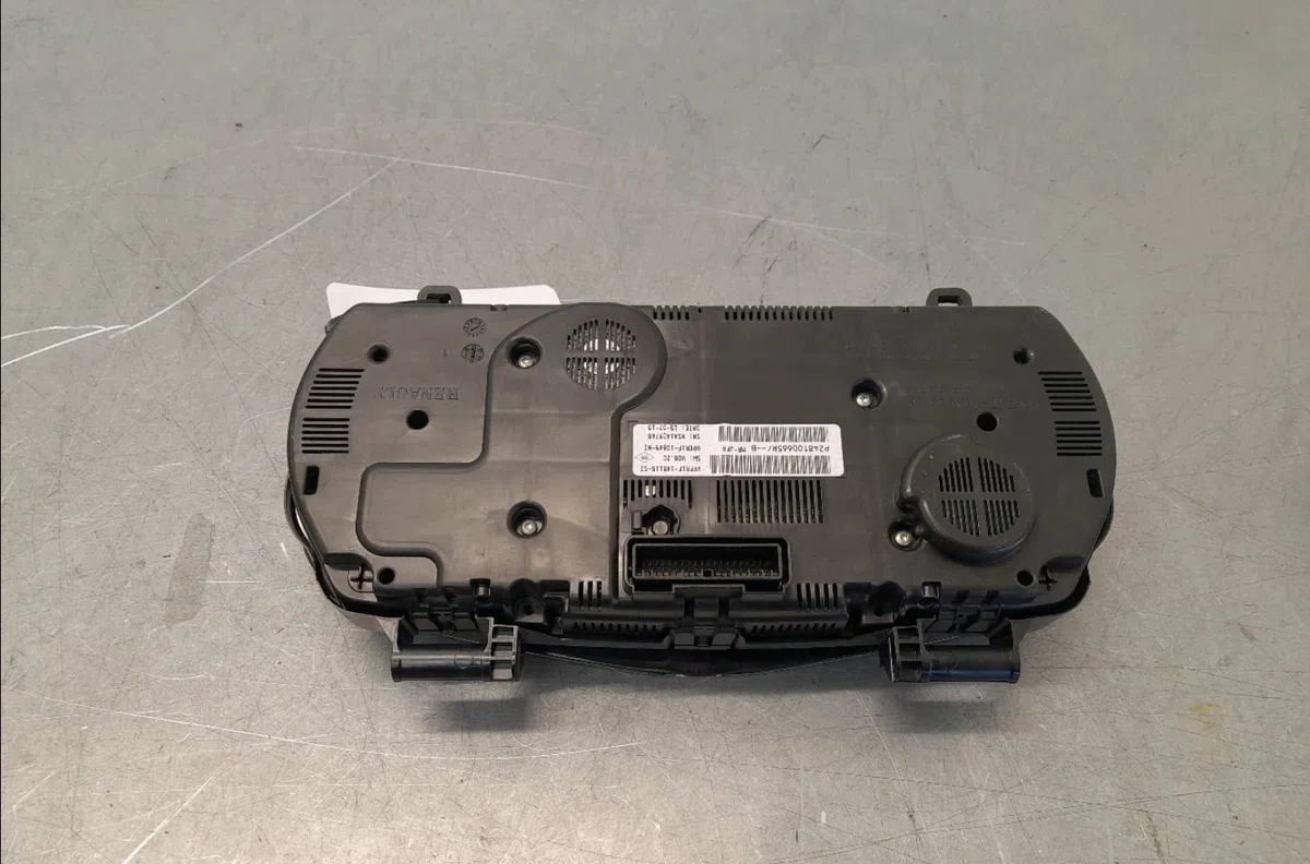 Compteur RENAULT SCENIC IV  1.3 TCe 140ch occasion — photo 2