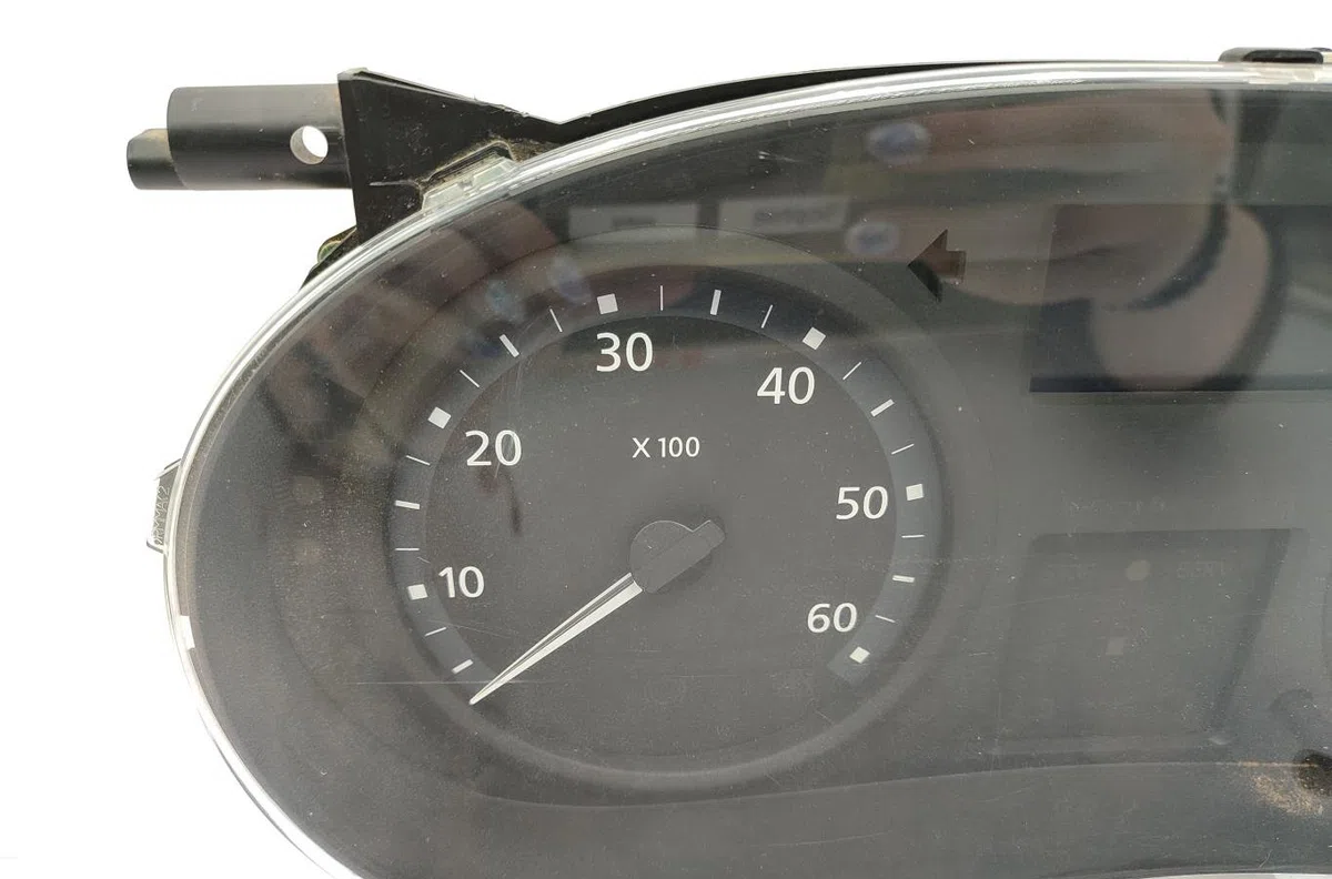Compteur RENAULT TRAFIC 2 PHASE 2 occasion — photo 2