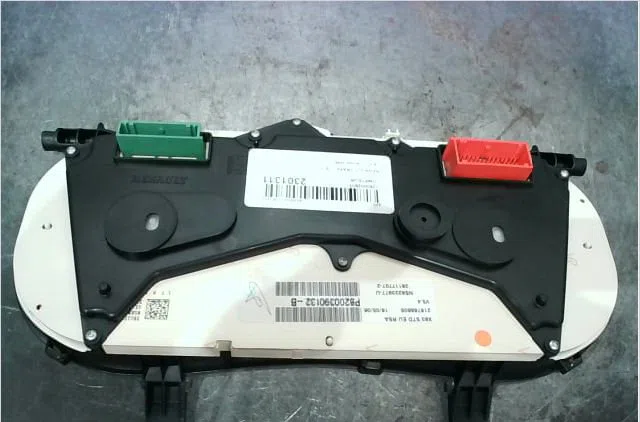 Compteur Renault TRAFIC II Autobus-Autocar (JL) 1.9 dci 80 (jl0b) (2001-2006) occasion — photo 2