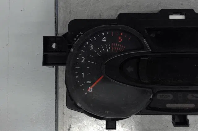 Compteur Renault TRAFIC III Camionnette (FG_) 2.0 dci 120 (fgmn) (2019) occasion — photo 2