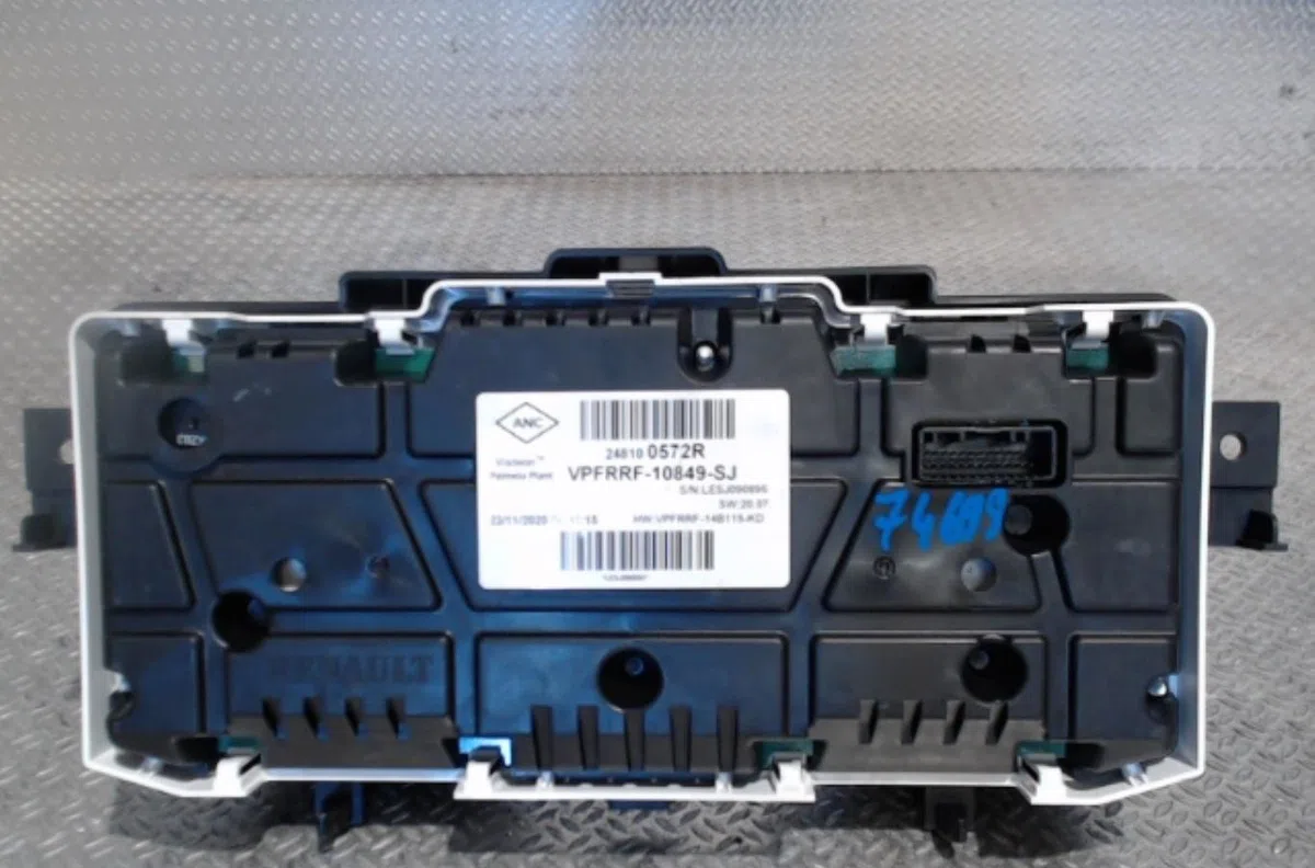 Compteur Renault TRAFIC III Camionnette (FG_) 2.0 dci 120 (fgmn) (2019) occasion — photo 2