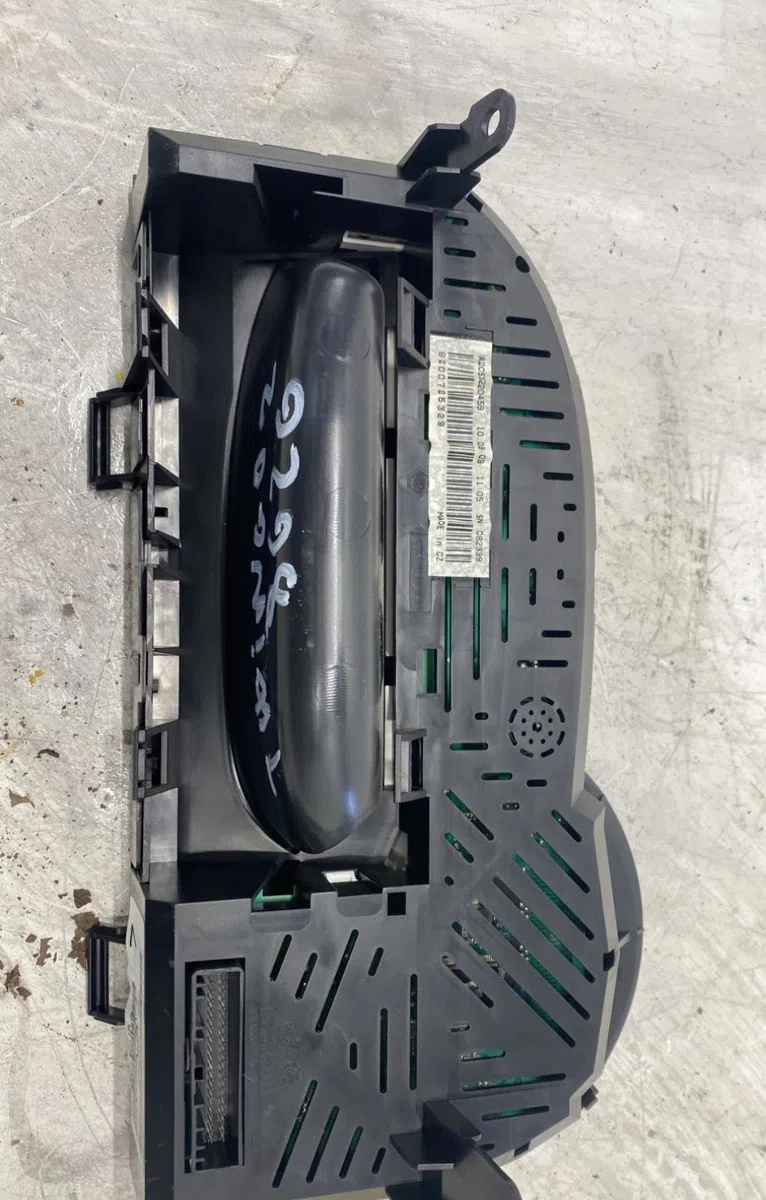 Compteur RENAULT TWINGO 2 PHASE 1 occasion — photo 2