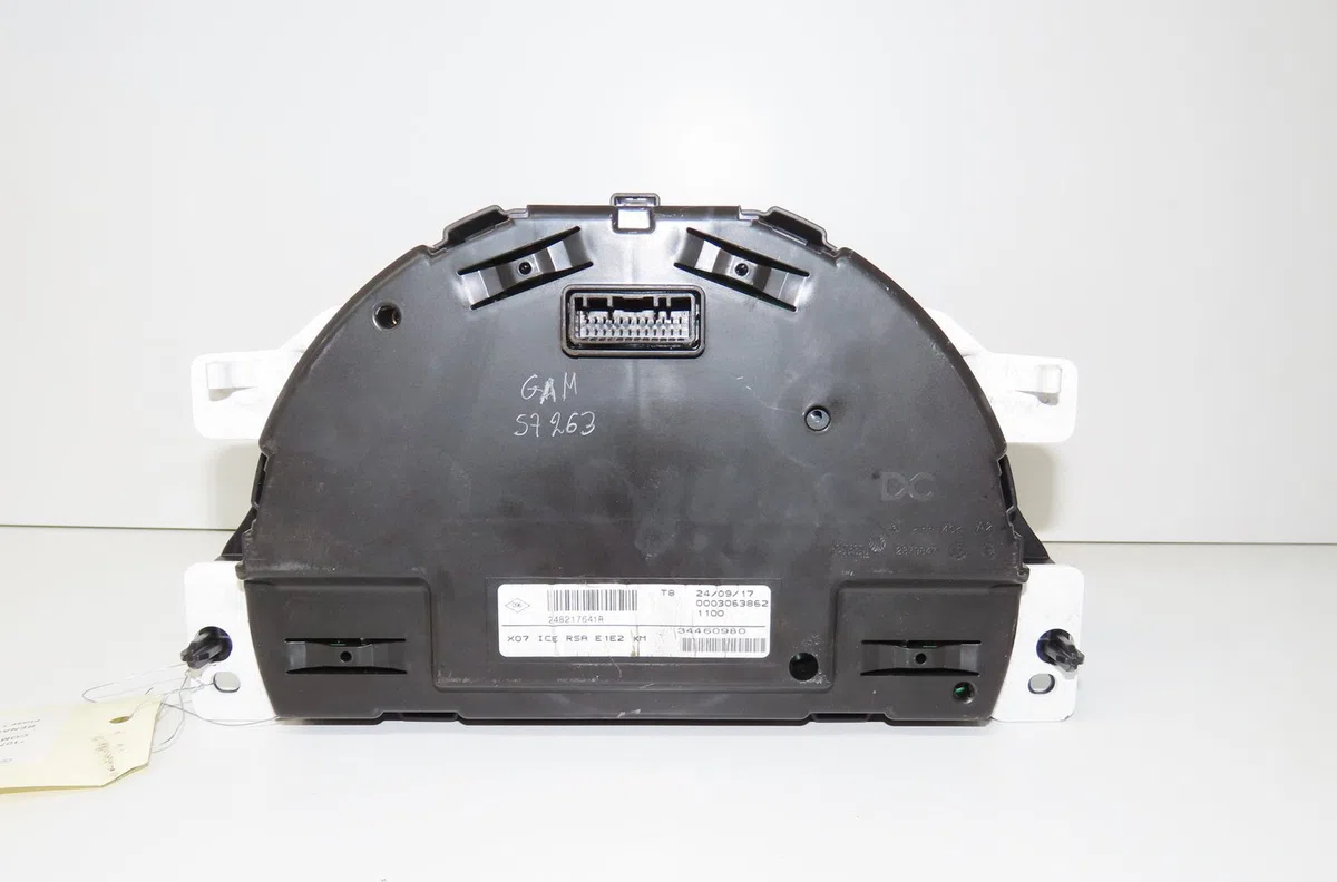 Compteur Renault TWINGO III (BCM_, BCA_) 1.0 sce 70 (bcmb) (2015) 5 portes occasion