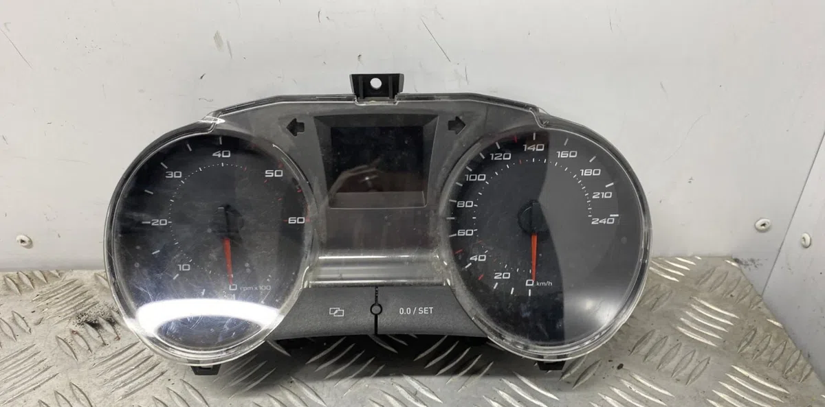 Compteur SEAT IBIZA 4 PHASE 1 COUPE occasion