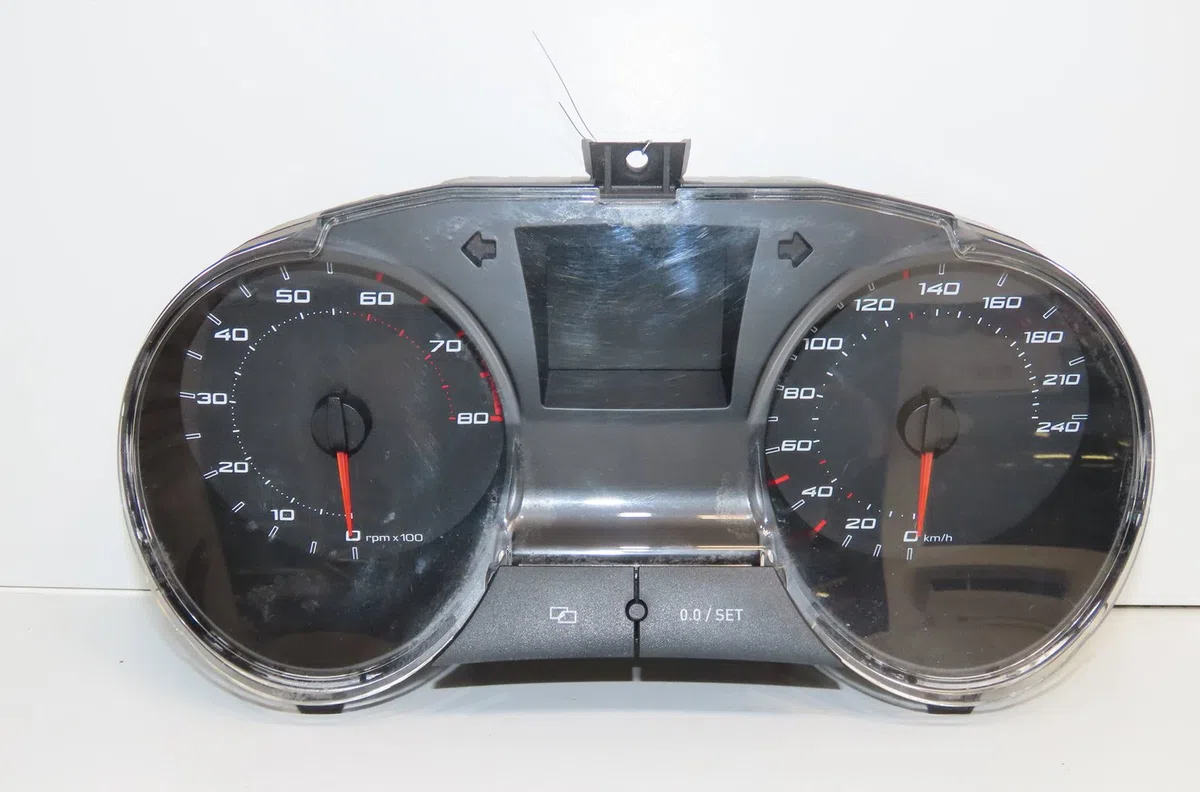 Compteur Seat IBIZA IV (6J5, 6P1) 1.2 (2009-2011) occasion — photo 2