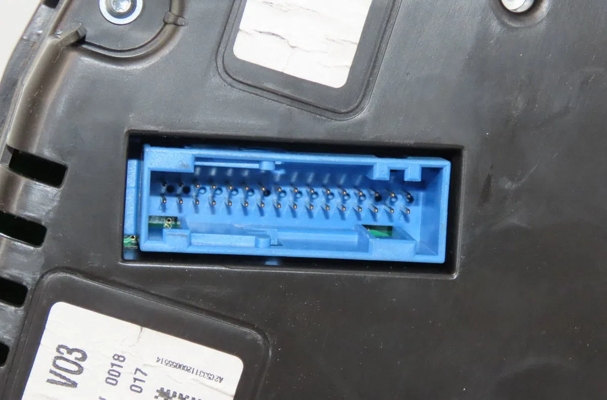 Compteur Seat IBIZA IV (6J5, 6P1) 1.2 (2009-2011) occasion — photo 4