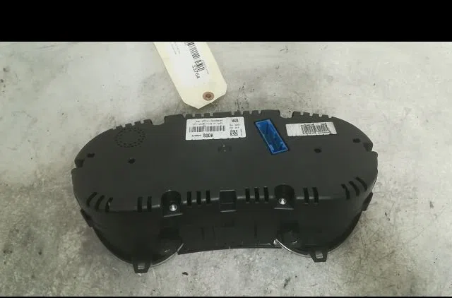 Compteur Seat IBIZA IV (6J5, 6P1) 1.4 (2008-2015) occasion — photo 2