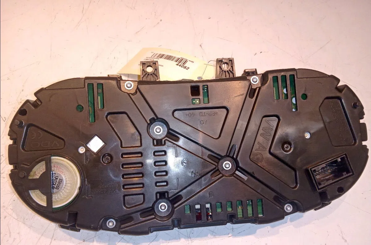 Compteur Seat IBIZA IV (6J5, 6P1) 1.4 tdi (2008-2010) occasion
