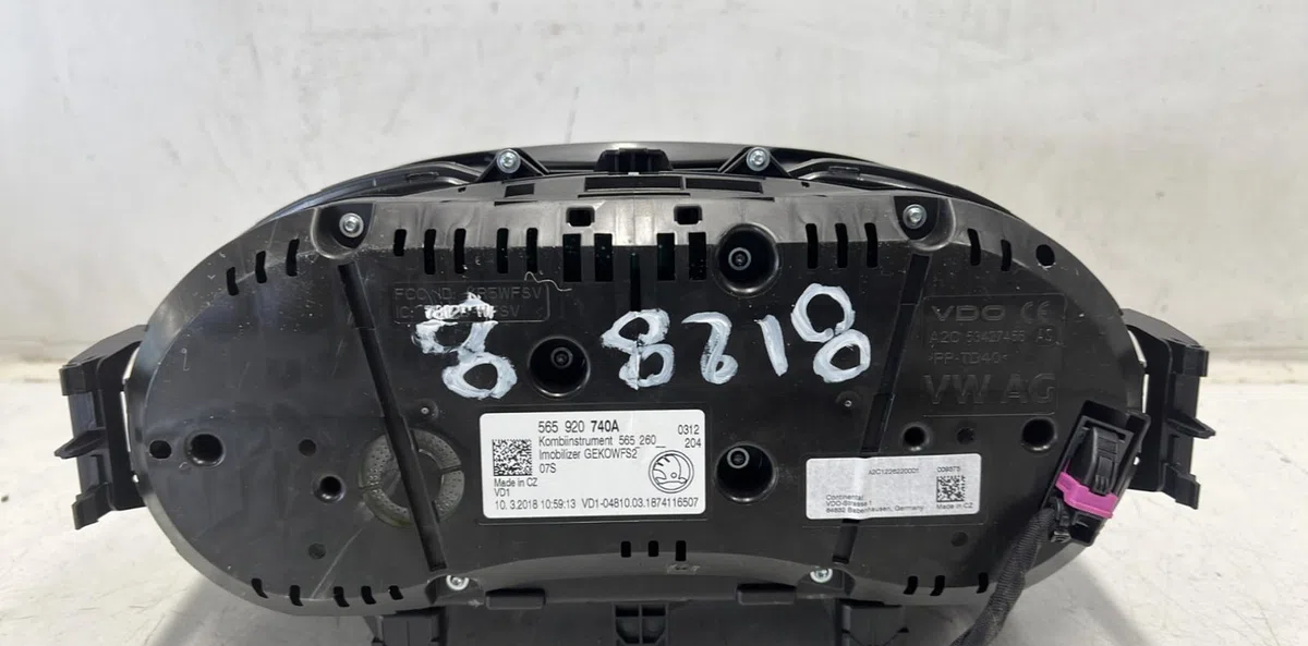 Compteur SKODA KAROQ PHASE 1 occasion — photo 2