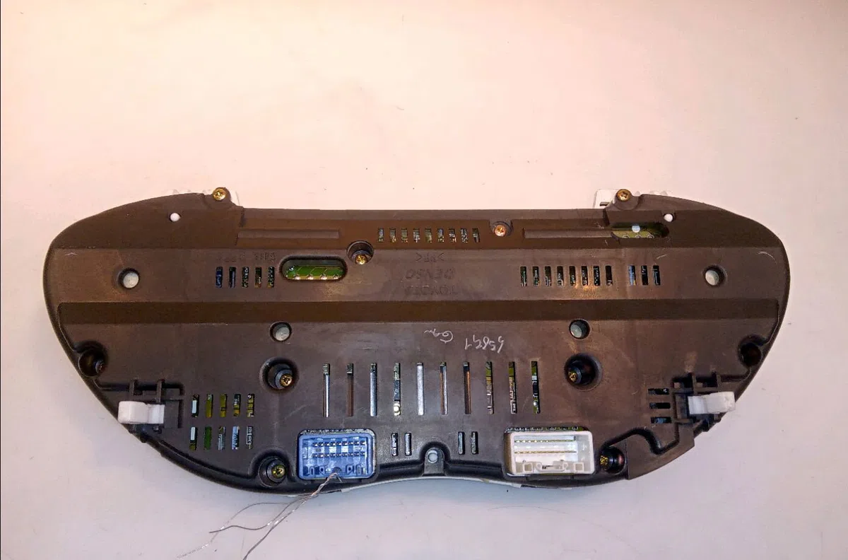 Compteur Toyota AVENSIS (_T25_) 2.0 d-4d (cdt250_) (2003-2008) occasion — photo 2