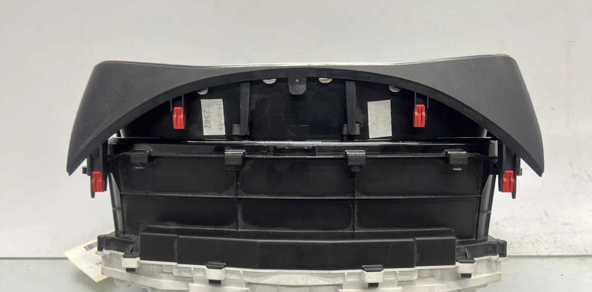 Compteur TOYOTA COROLLA E21 BREAK occasion — photo 2
