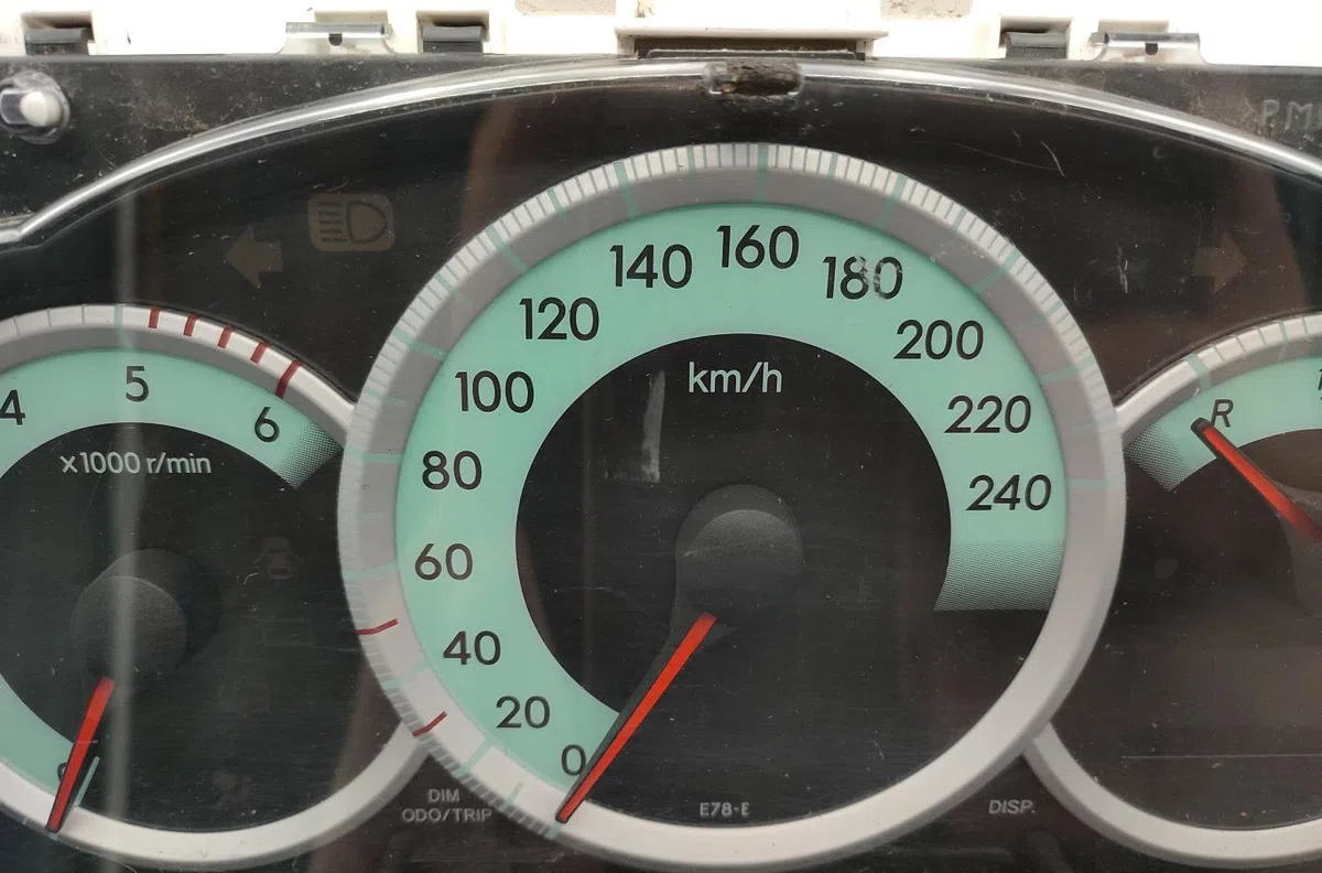 Compteur TOYOTA COROLLA VERSO 2 PHASE 2 occasion