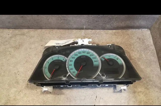 Compteur TOYOTA COROLLA VERSO II 2005 occasion — photo 4