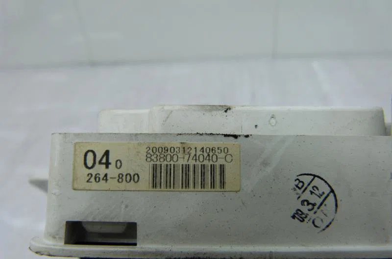 Compteur TOYOTA IQ occasion — photo 2