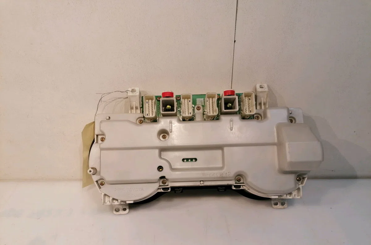 Compteur Toyota RAV 4 II (_A2_) 2.0 d 4wd (cla20_, cla21_) (2001-2005) occasion — photo 2