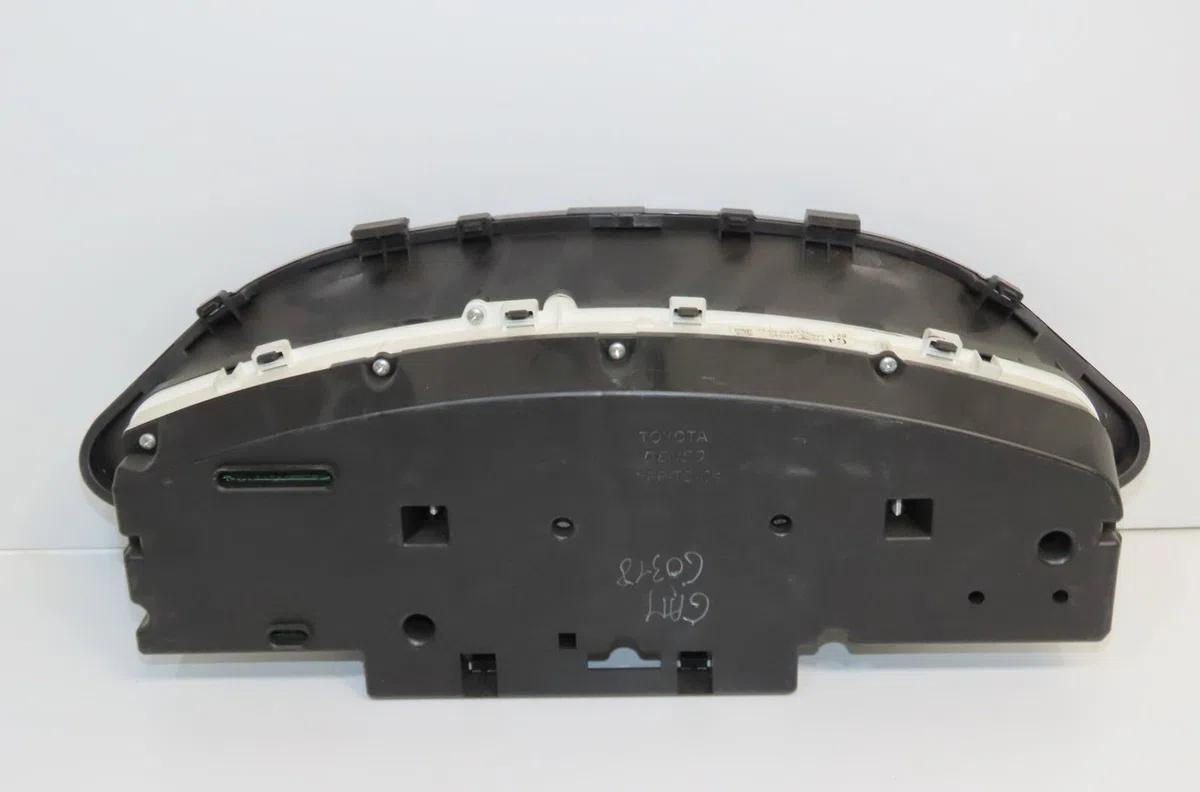Compteur Toyota YARIS (_P9_) 1.4 d-4d (nlp90_) (2005-2012) occasion
