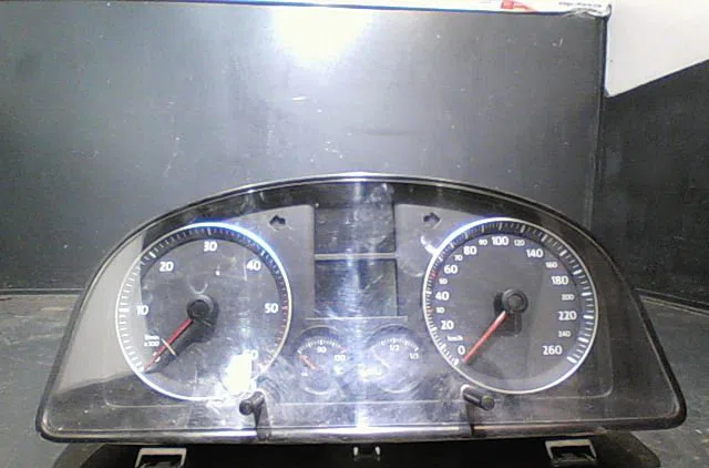 Compteur Volkswagen CADDY III Monospace (2KB, 2KJ, 2CB, 2CJ) 1.9 tdi (2004-2010) occasion — photo 3