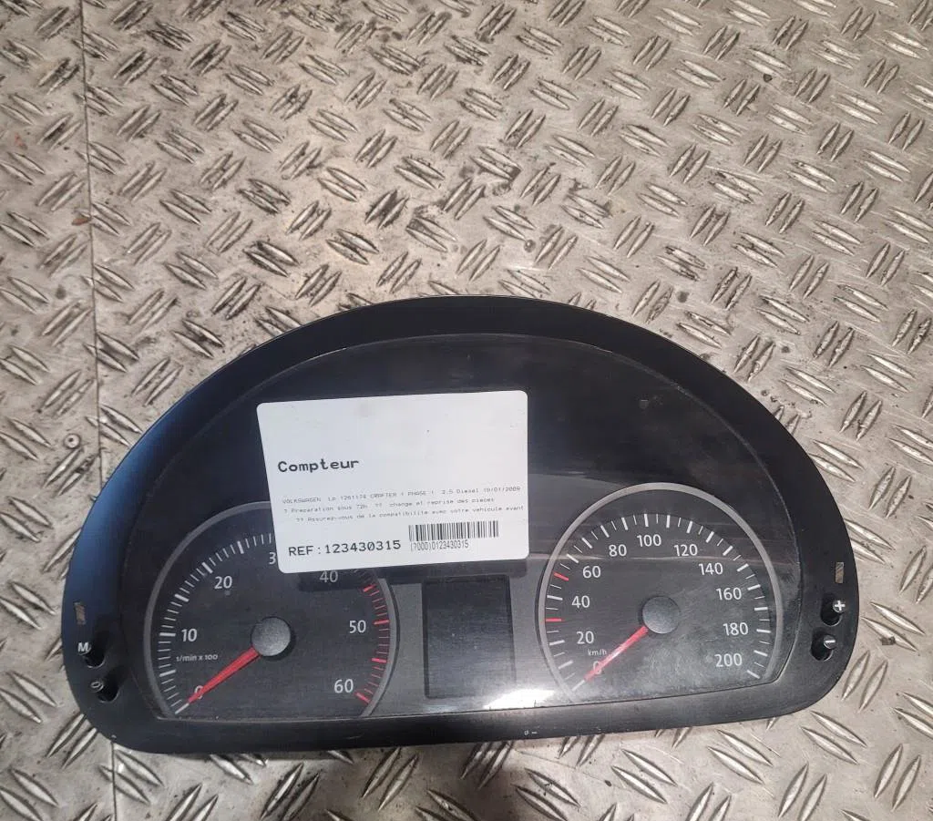 Compteur Volkswagen CRAFTER 30-50 Camionnette (2E_) 2.5 tdi (2006-2011) occasion — photo 2