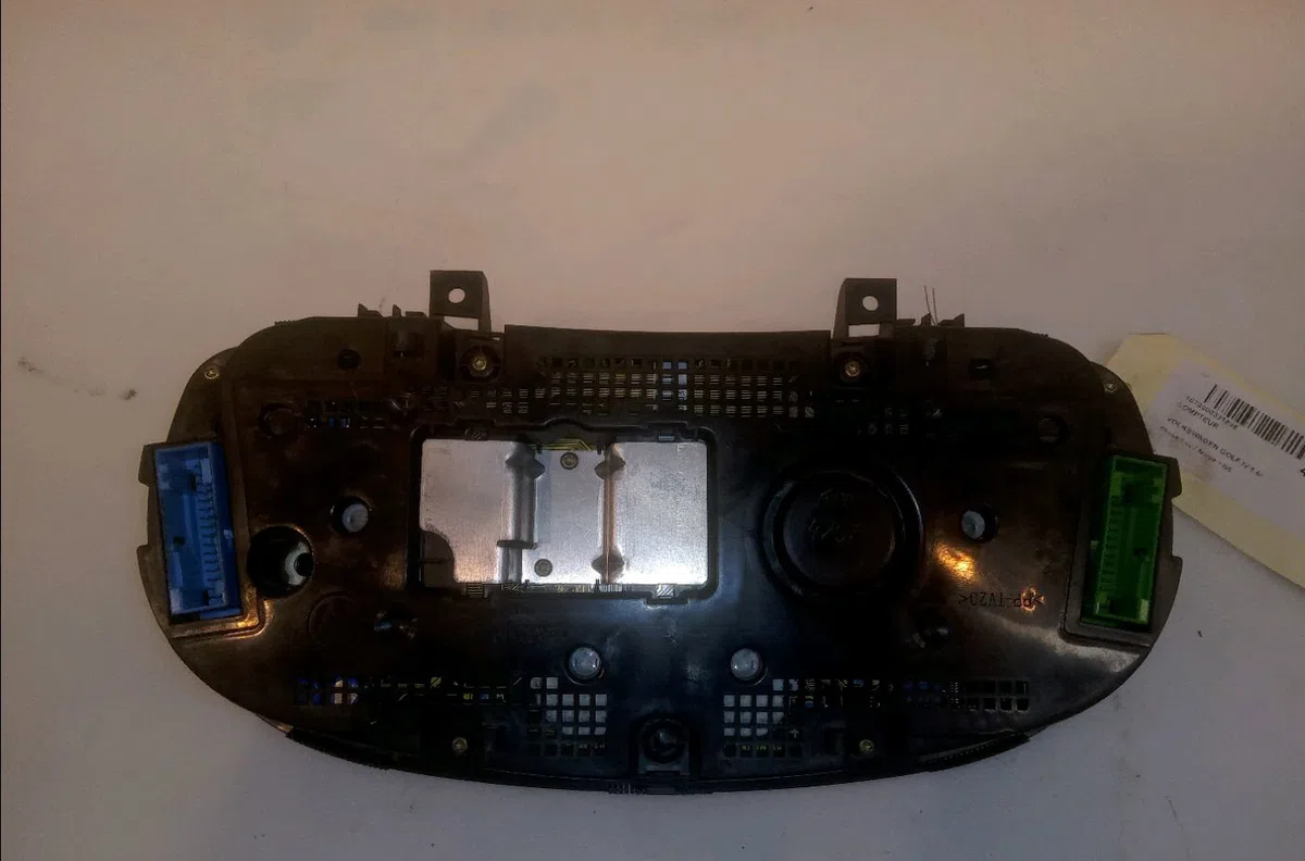 Compteur Volkswagen GOLF IV (1J1) 1.6 (1997-2004) occasion — photo 2