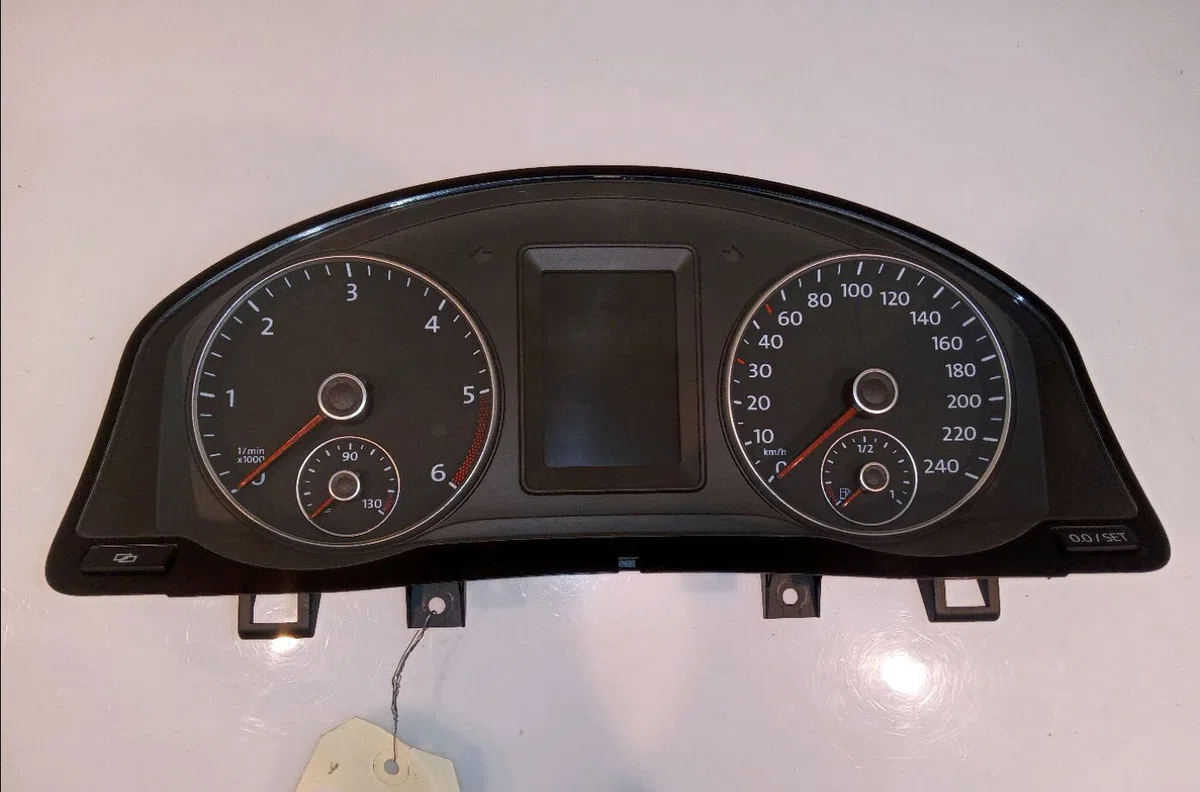 Compteur Volkswagen GOLF PLUS V (5M1, 521) 1.6 tdi (2009-2013) 5 portes occasion