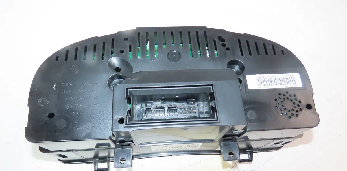 Compteur Volkswagen GOLF V (1K1) 1.4 tsi (2005-2008) occasion — photo 2