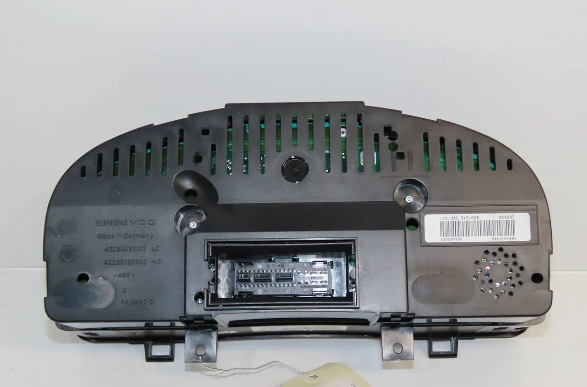 Compteur Volkswagen GOLF V (1K1) 1.9 tdi (2003-2008) occasion — photo 2