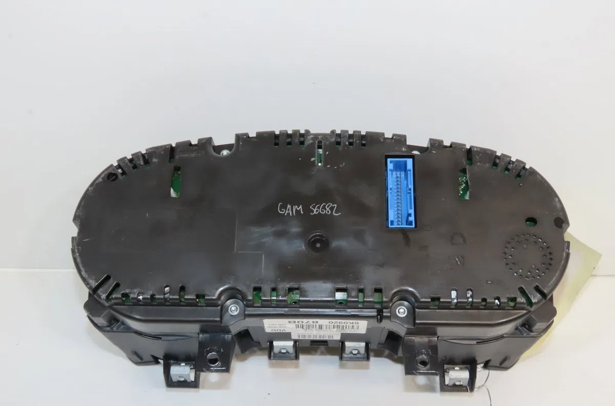 Compteur Volkswagen GOLF VI (5K1) 1.4 tsi (2008-2012) 5 portes occasion — photo 2