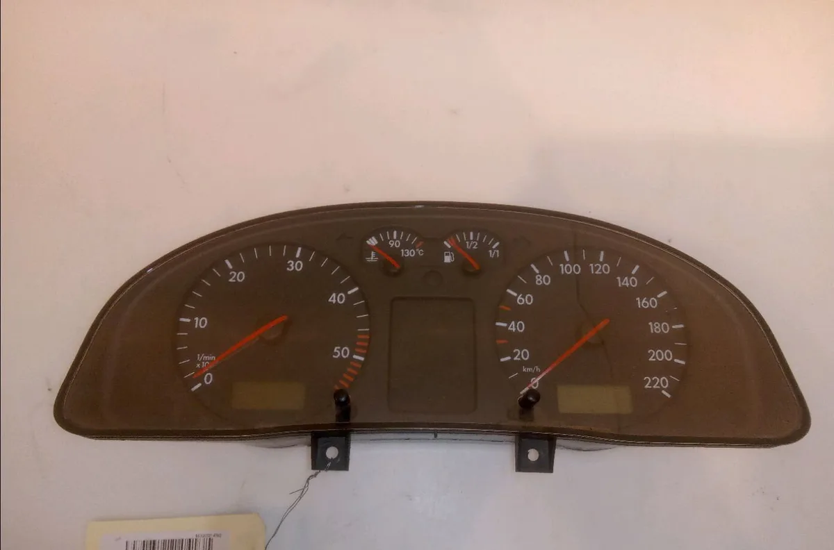 Compteur Volkswagen PASSAT B5 (3B2) 1.9 tdi (1996-2000) occasion