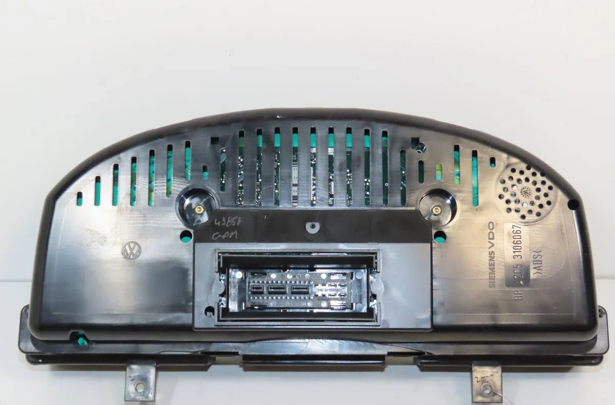 Compteur Volkswagen PASSAT B6 (3C2) 1.9 tdi (2005-2010) 4 portes occasion — photo 2