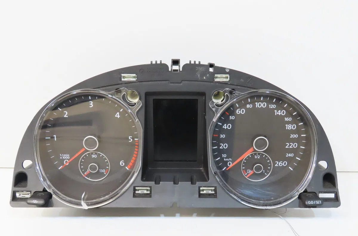 Compteur Volkswagen PASSAT B6 Variant (3C5) 1.6 tdi (2009-2010) occasion — photo 2