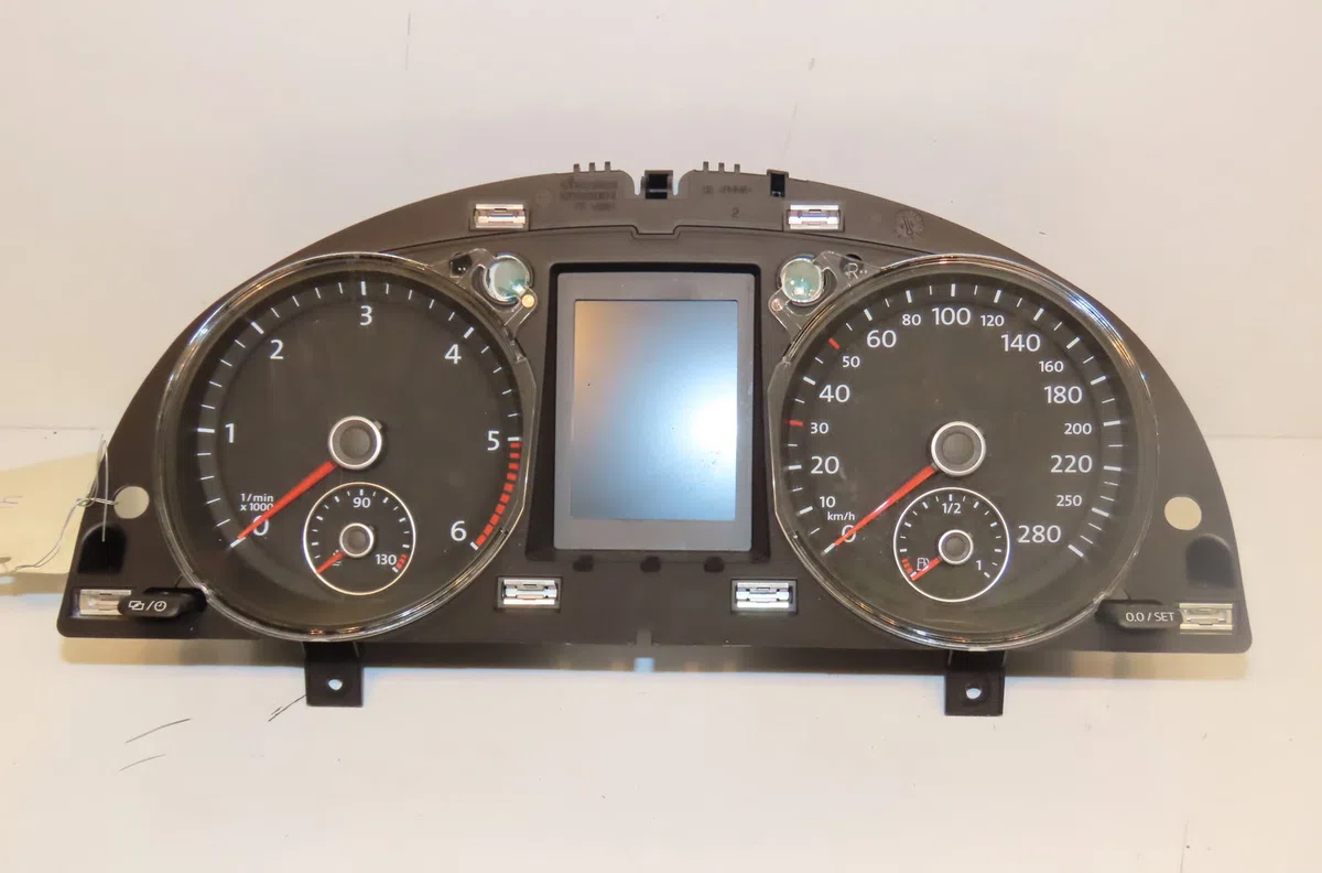 Compteur Volkswagen PASSAT B7 (362) 2.0 tdi 4motion (2010-2014) occasion — photo 4