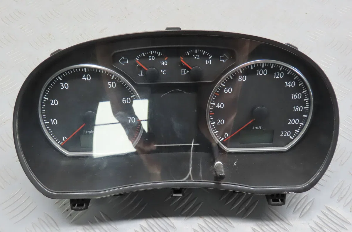 Compteur Volkswagen POLO (9N_, 9A_) 1.4 16v (2001-2008) occasion — photo 3