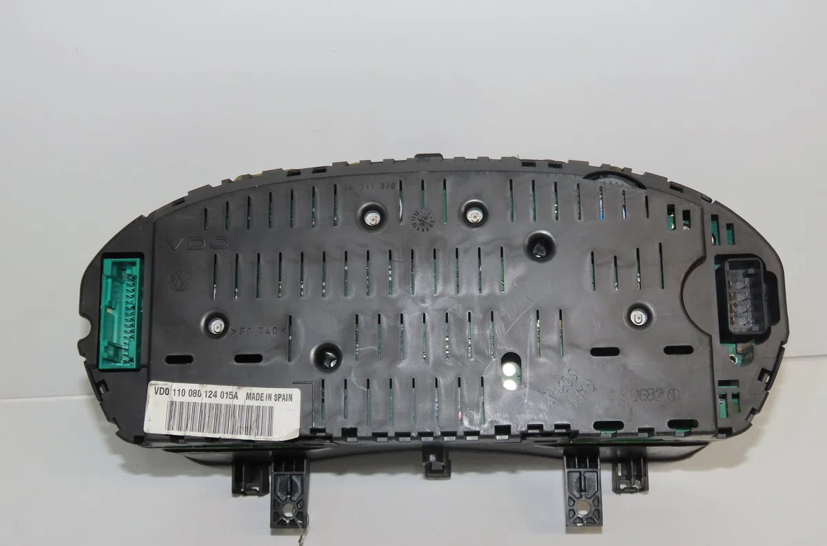 Compteur Volkswagen POLO (9N_, 9A_) 1.4 tdi (2001-2005) occasion — photo 2