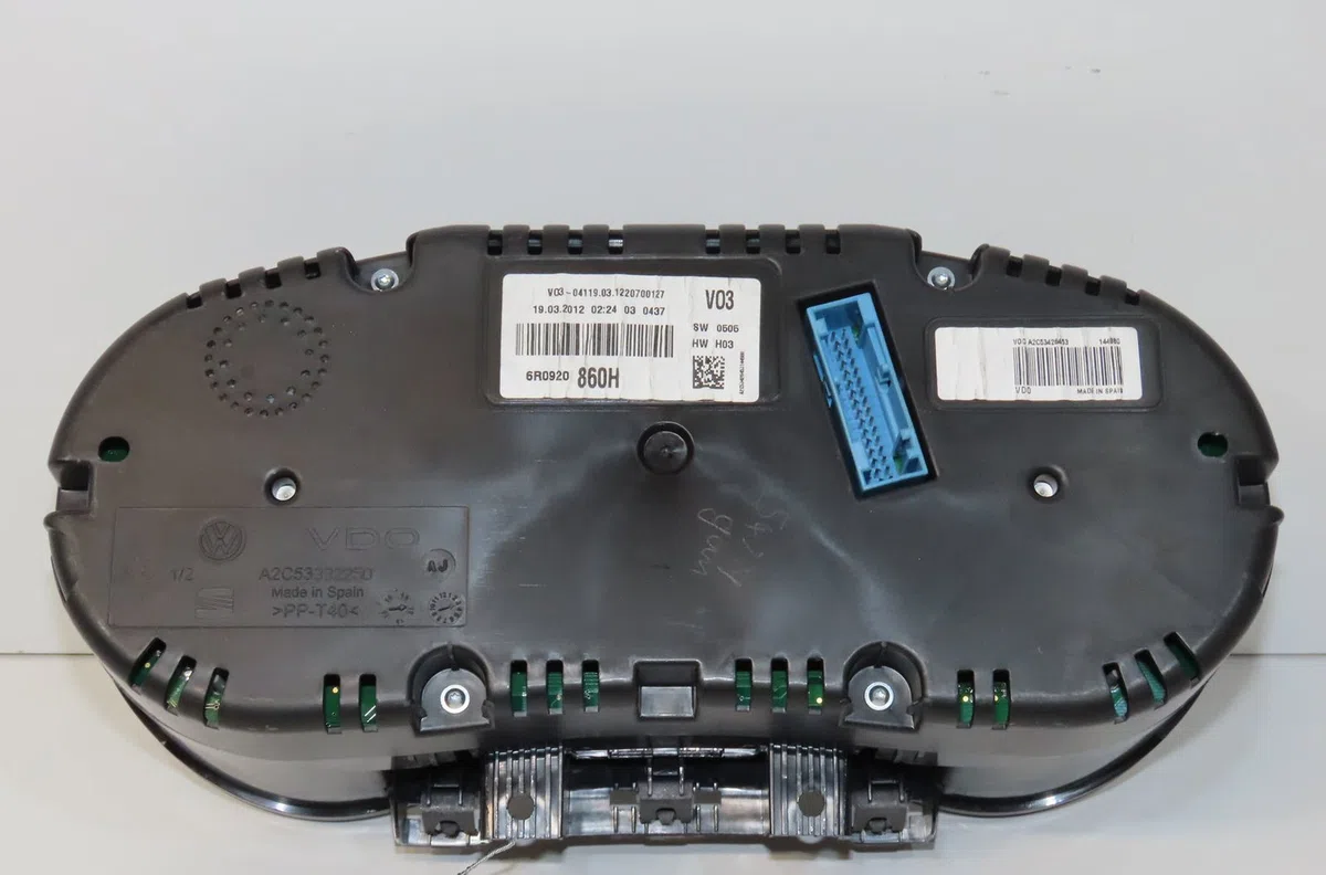 Compteur Volkswagen POLO V (6R1, 6C1) 1.2 (2009) occasion — photo 2