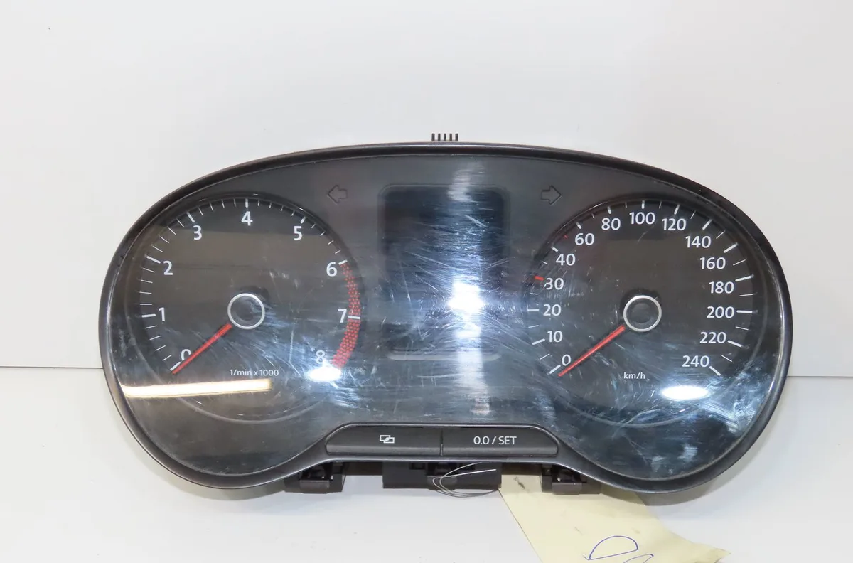 Compteur Volkswagen POLO V (6R1, 6C1) 1.4 (6r1) (2009-2014) occasion