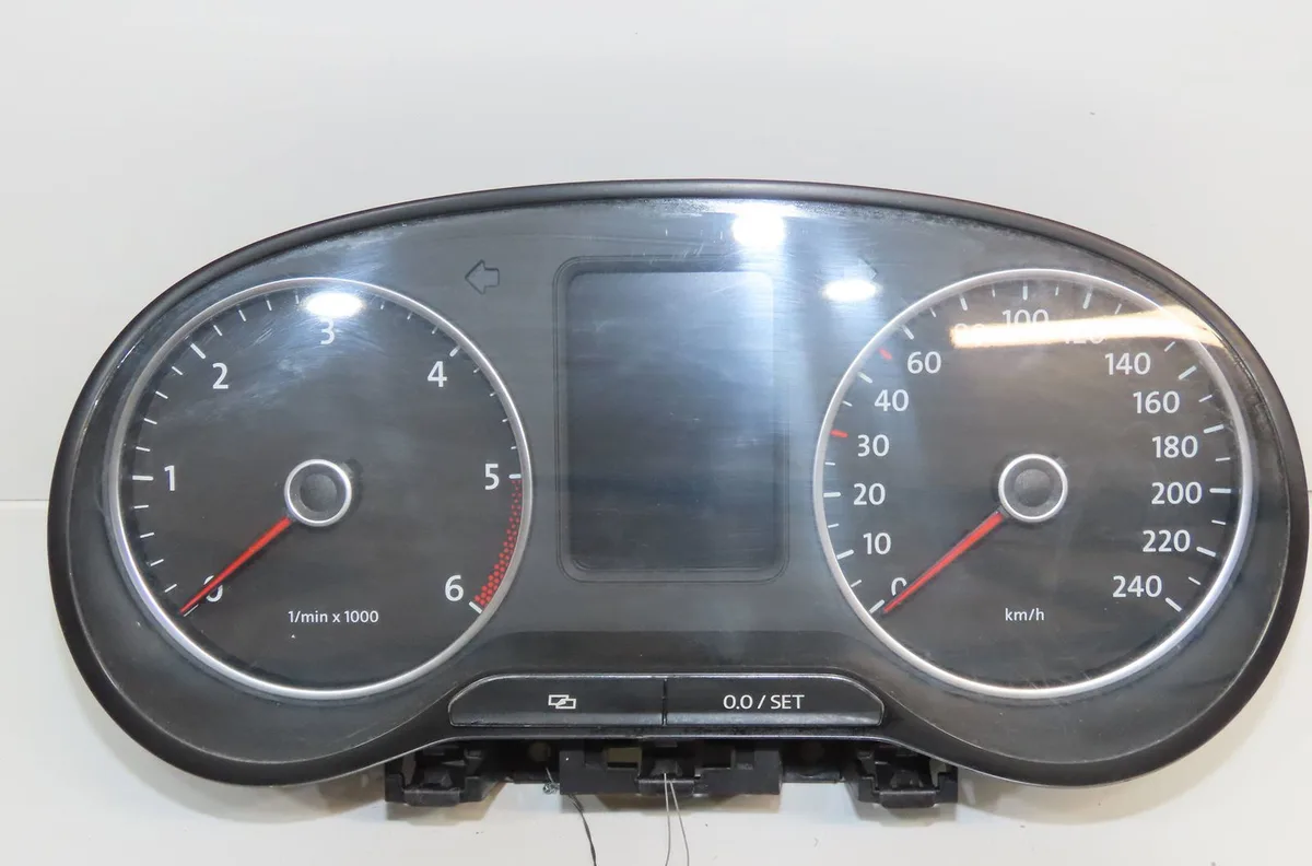 Compteur Volkswagen POLO V (6R1, 6C1) 1.6 tdi (2009) 5 portes occasion