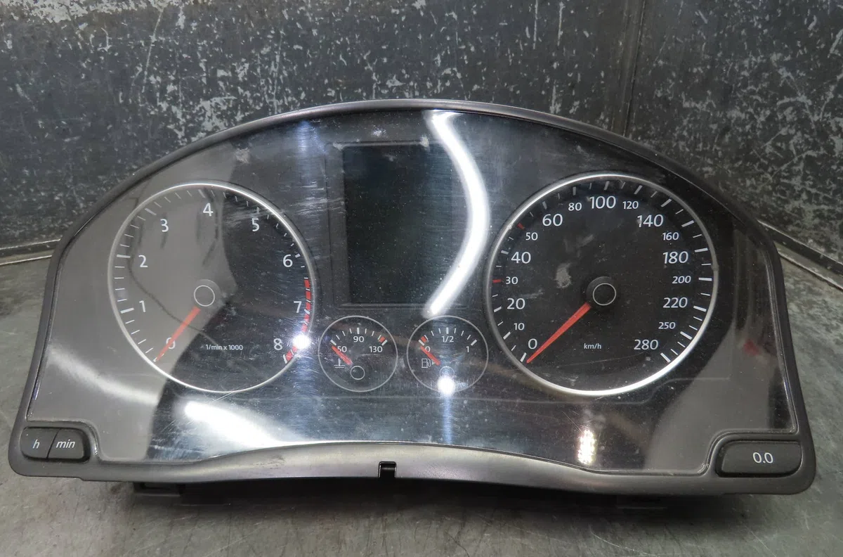 Compteur Volkswagen SCIROCCO III (137, 138) 2.0 tfsi (2008-2009) occasion