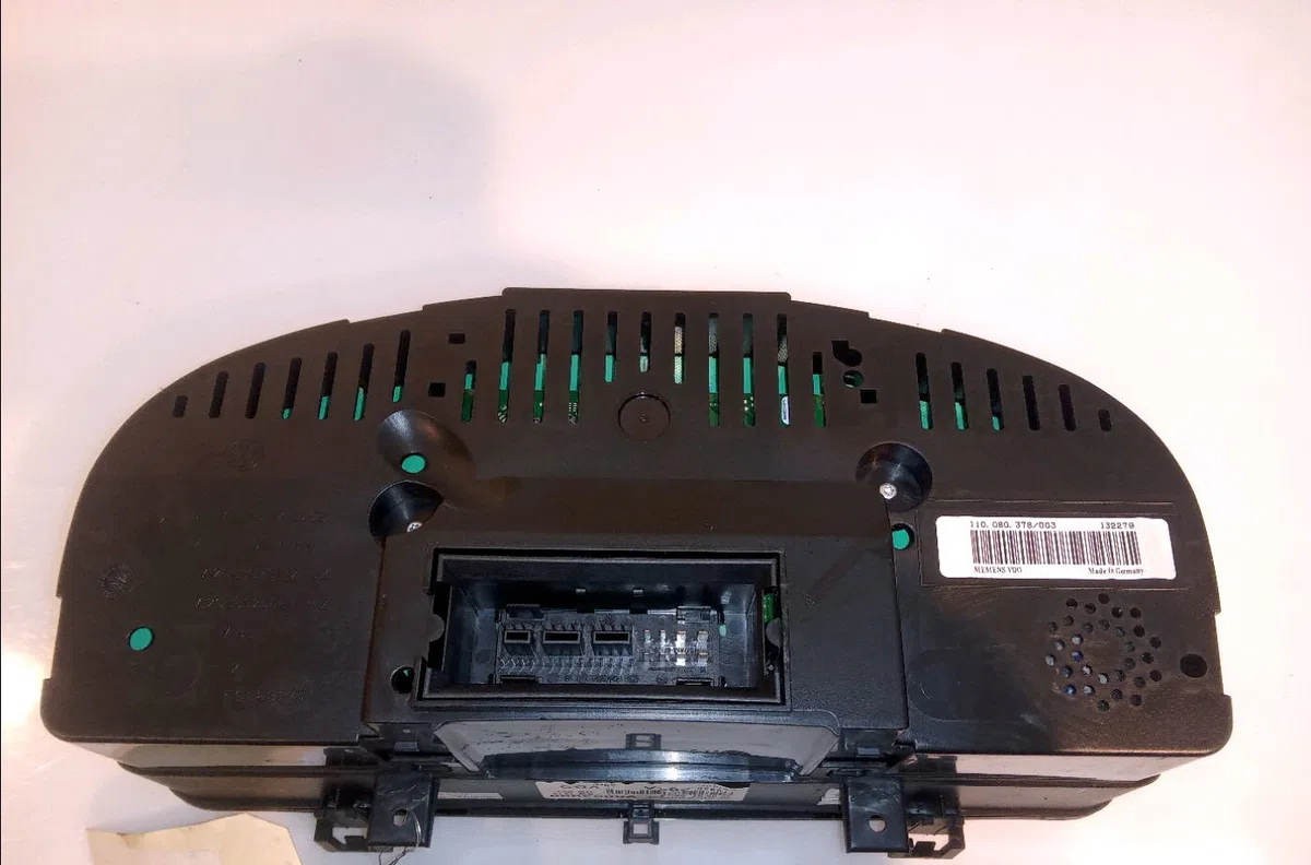 Compteur Volkswagen TOURAN (1T1, 1T2) 1.9 tdi (2003-2004) 5 portes occasion — photo 2