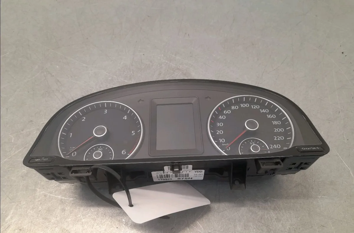 Compteur Volkswagen TOURAN (1T3) 1.6 tdi (2010-2015) 5 portes occasion