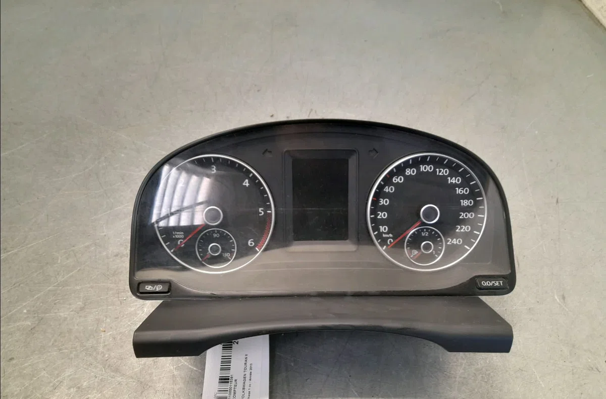Compteur Volkswagen TOURAN (1T3) 2.0 tdi (2010-2015) 5 portes occasion