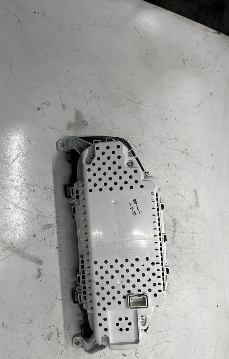 Compteur Volvo V60 I (155) D3 (2012-2015) occasion — photo 2