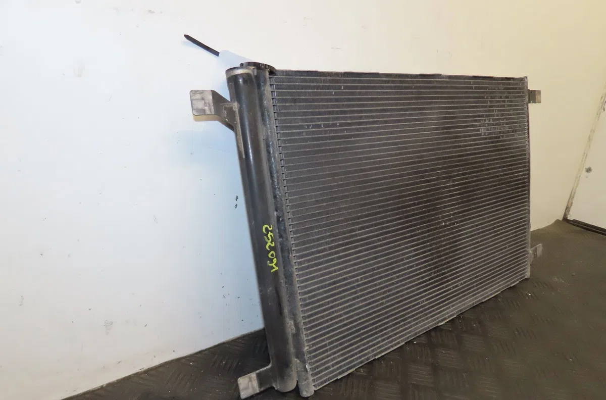 Condenseur clim Audi A3 Sportback (8VA, 8VF) 2.0 tdi (2012-2020) 5 portes occasion — photo 3