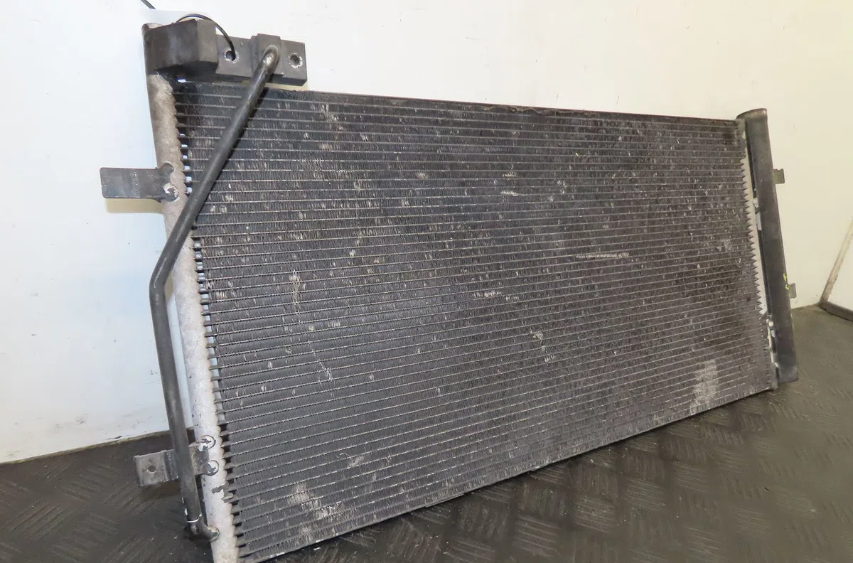 Condenseur clim Audi Q3 (8UB, 8UG) 2.0 tdi quattro (2011-2018) occasion — photo 2